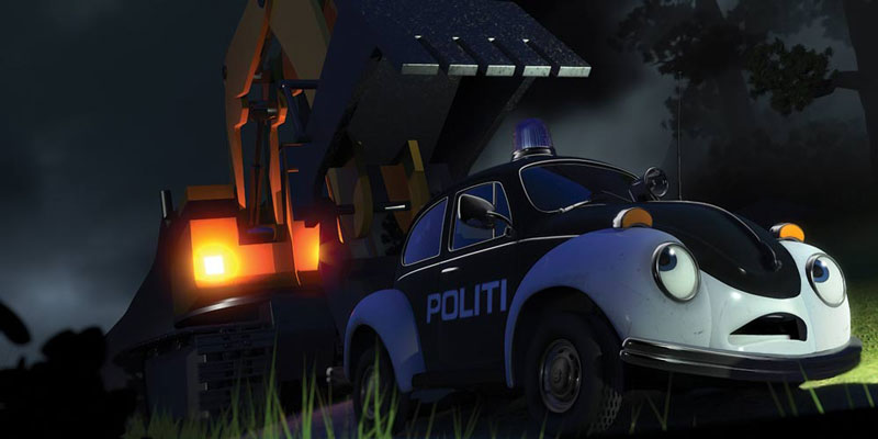 Pelle politibil går i vannet